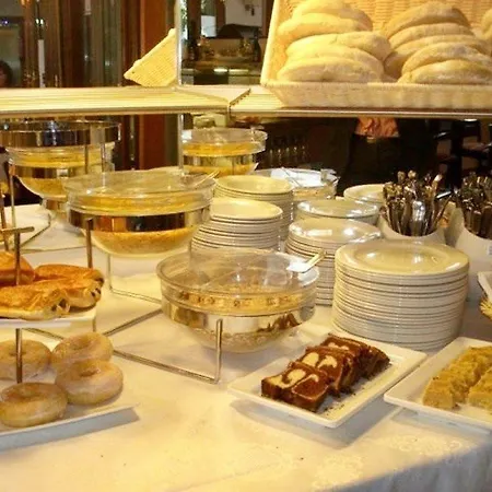 Hotell Almadraba Conil Conil De La Frontera