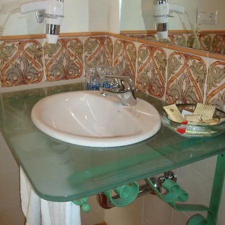 Hotell Almadraba Conil 3*