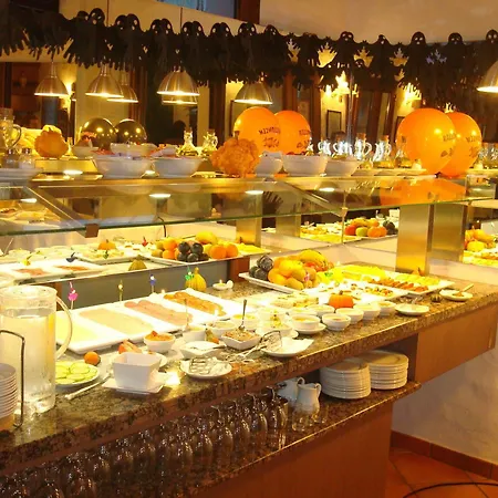 Готель Almadraba Conil Коніль-де-ла-Фронтера