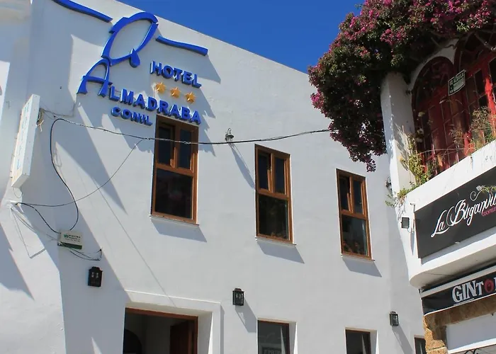 Hotel Almadraba Conil 3*